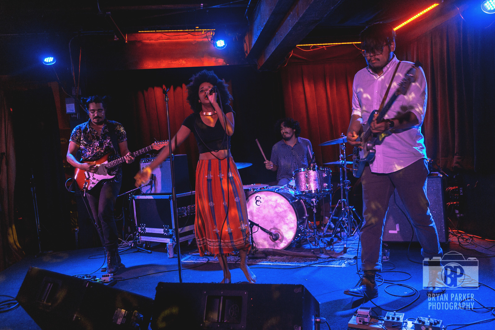 The Tontons Live at Sunset Tavern in Seattle Review & Photos Pop